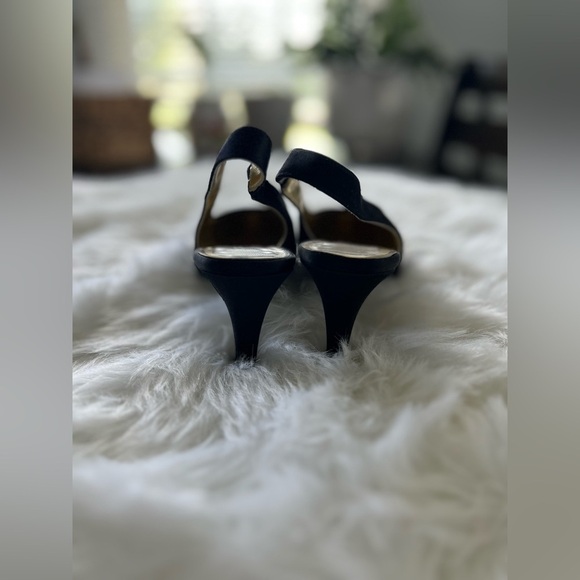 St.John sling back woman’s pumps size 7.5 color black made in Italy - Picture 4 of 9